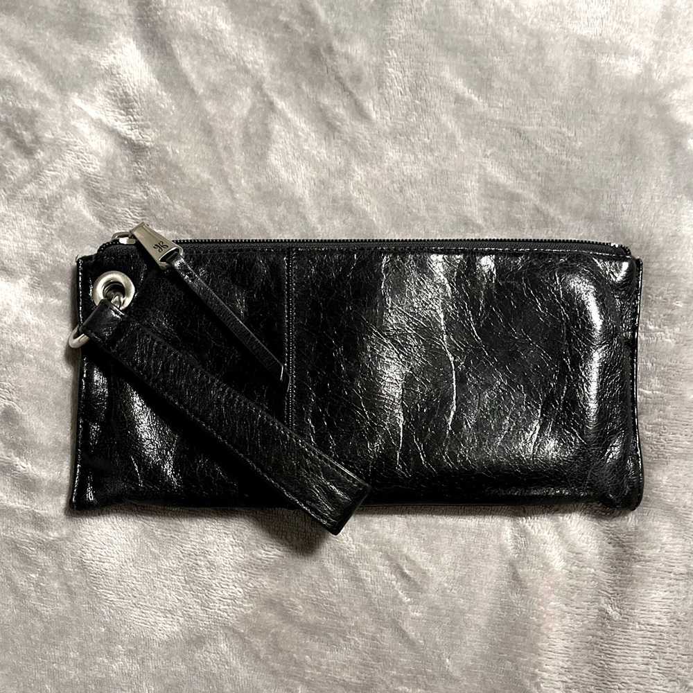 HOBO Vintage Hide Collection Vida Leather Wristlet